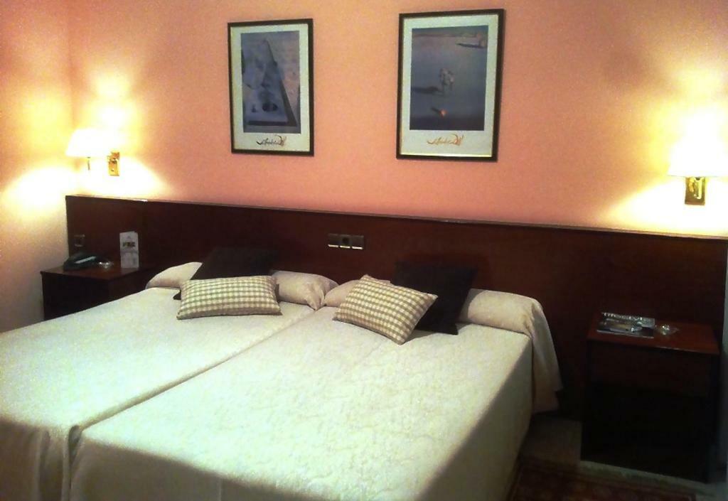 Hotel La Seu Сео-де-Уржель Экстерьер фото